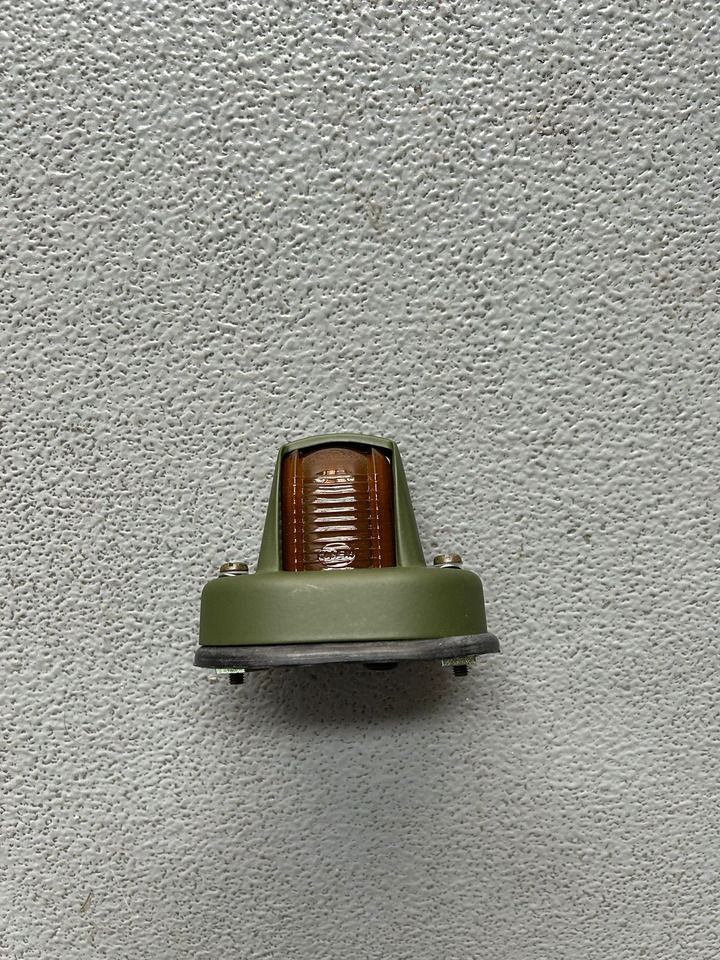 HELLA MAN KAT 1-8X8-6X6-4X4-BLINKER LAMP-OFF-ROAD TRUCK - Spare parts: picture 1 HELLA MAN KAT 1-8X8-6X6-4X4-BLINKER LAMP-OFF-ROAD TRUCK - Spare parts: picture 1