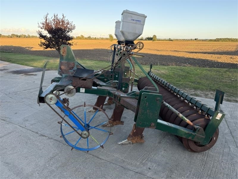 5 Leg Subsoiler 5 Leg Subsoiler c/w OSR Seeders - Cultivator: picture 2 5 Leg Subsoiler 5 Leg Subsoiler c/w OSR Seeders - Cultivator: picture 2