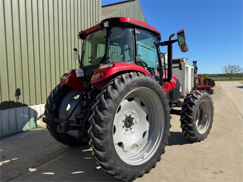 Case Case Farmall 105c - Farm tractor: picture 4 Case Case Farmall 105c - Farm tractor: picture 4