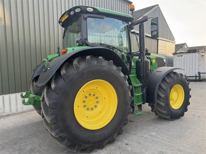 John Deere 6215R Command Pro **Ultimate Edition**Front PTO**V - Farm tractor: picture 4 John Deere 6215R Command Pro **Ultimate Edition**Front PTO**V - Farm tractor: picture 4