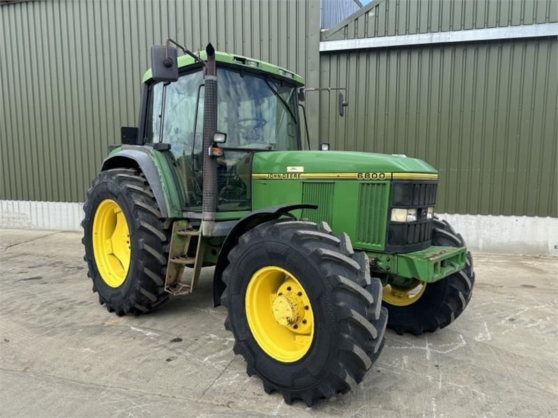 John Deere 6800 Tractor - Farm tractor: picture 3 John Deere 6800 Tractor - Farm tractor: picture 3