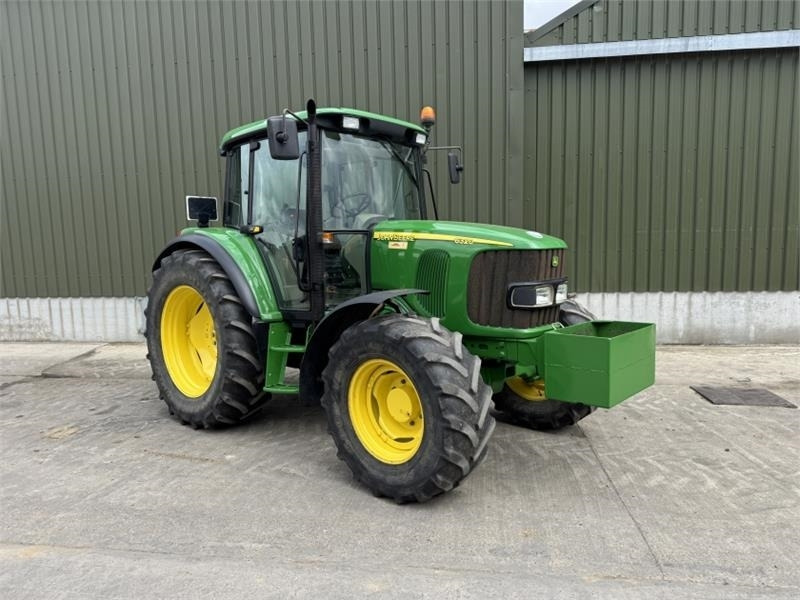 John Deere John Deere 6320 SE **Low Hours** **No VAT** - Farm tractor: picture 1 John Deere John Deere 6320 SE **Low Hours** **No VAT** - Farm tractor: picture 1