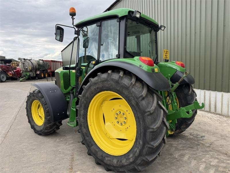 John Deere John Deere 6320 SE **Low Hours** **No VAT** - Farm tractor: picture 4 John Deere John Deere 6320 SE **Low Hours** **No VAT** - Farm tractor: picture 4
