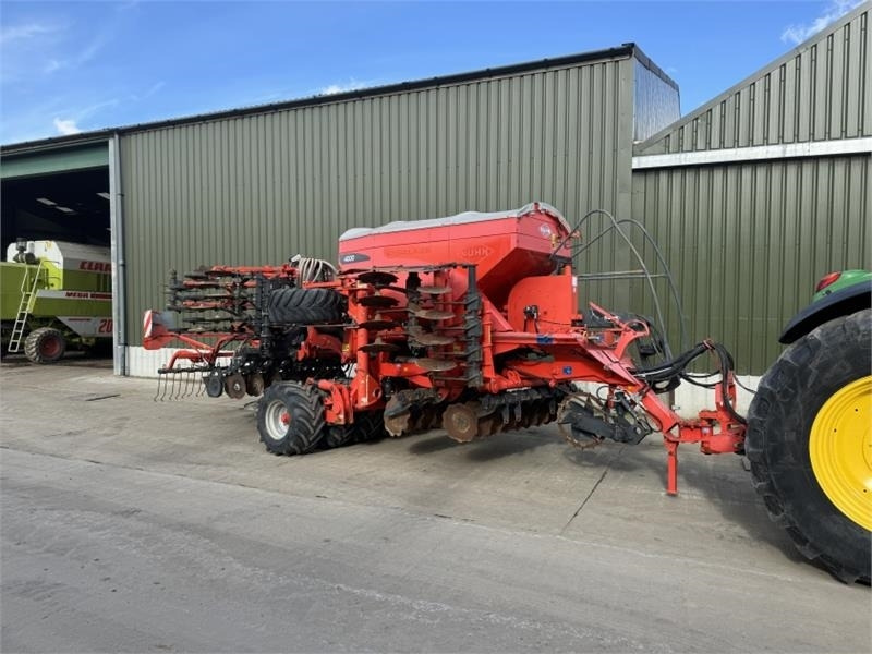 Kuhn Kuhn Speedliner 4000 Seed Drill - Combine seed drill: picture 1 Kuhn Kuhn Speedliner 4000 Seed Drill - Combine seed drill: picture 1