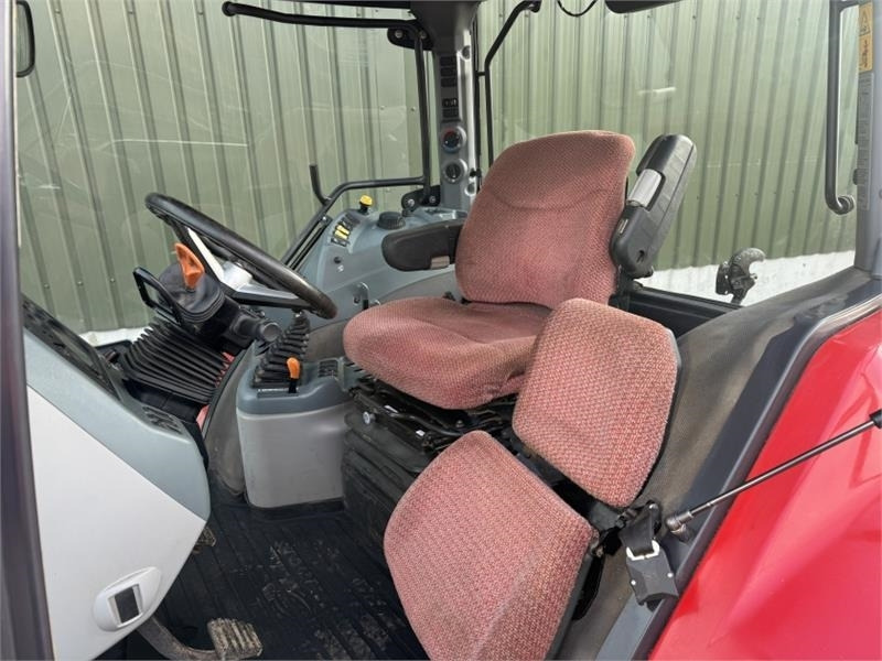 Farm tractor McCormick X60.40: picture 13 Farm tractor McCormick X60.40: picture 13