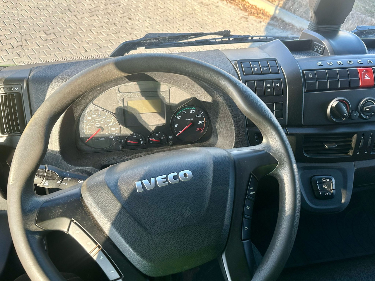 IVECO EUROCARGO 160-280 / CHŁODNIA / 6.1 M DŁUGOŚCI / 15 EUROPALET / AUTOMAT / SYPIALKA / NISKI PRZEBIEG / 16 TON DMC / CARRIER SPALINOWO - ELEKTRYCZNY / 2018 ROK on lease IVECO EUROCARGO 160-280 / CHŁODNIA / 6.1 M DŁUGOŚCI / 15 EUROPALET / AUTOMAT / SYPIALKA / NISKI PRZEBIEG / 16 TON DMC / CARRIER SPALINOWO - ELEKTRYCZNY / 2018 ROK: picture 20