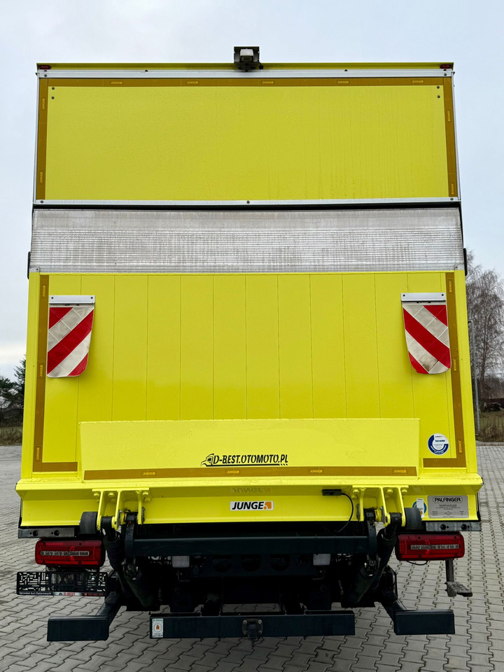 MAN TGM 15.250 / IZOTERMA / WINDA / 18 EUROPALET / ŁADOWNOŚĆ 7 615 KG / 150 TYŚ KM / AUTOMAT / JAK NOWY / 2020 ROK / KONTENER - Isothermal truck: picture 5 MAN TGM 15.250 / IZOTERMA / WINDA / 18 EUROPALET / ŁADOWNOŚĆ 7 615 KG / 150 TYŚ KM / AUTOMAT / JAK NOWY / 2020 ROK / KONTENER - Isothermal truck: picture 5