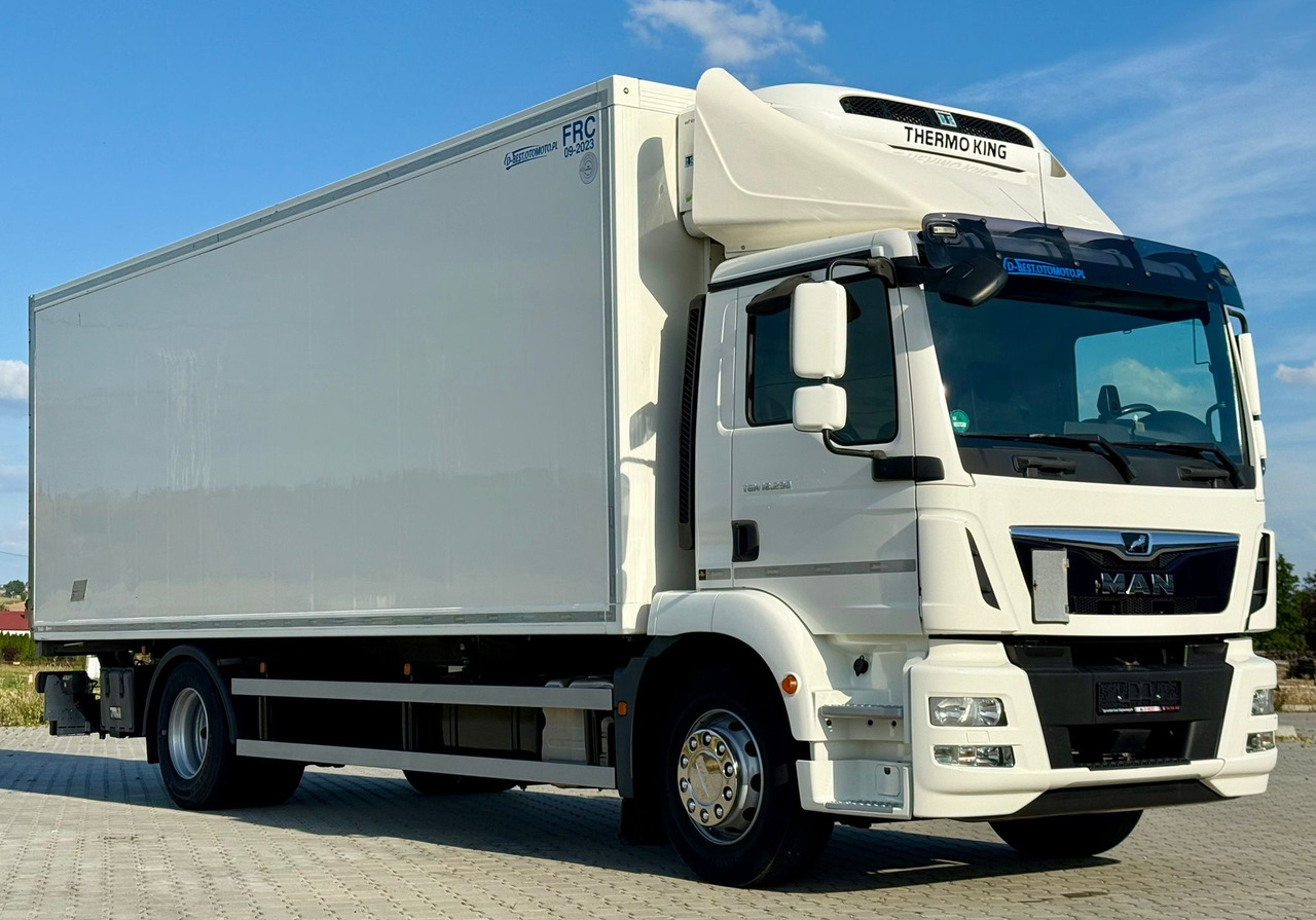 MAN TGM 18.290 / CHŁODNIA / WINDA / 18 PALET / AUTOMAT / NISKI PRZEBIEG / 2017 - Refrigerator truck: picture 1 MAN TGM 18.290 / CHŁODNIA / WINDA / 18 PALET / AUTOMAT / NISKI PRZEBIEG / 2017 - Refrigerator truck: picture 1