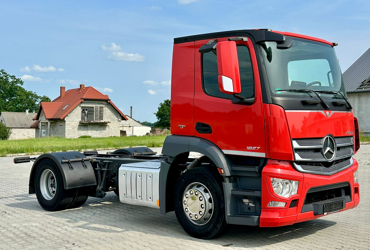 MERCEDES-BENZ ANTOS 1827 / DO ZABUDOWY / ROZSTAW OSI 3.8 M / EURO 6 / WYWROTKA / BECZKA / UTRZYMANIE DRÓG / HAKOWIEC / Z NIEMIEC - Cab chassis truck: picture 1 MERCEDES-BENZ ANTOS 1827 / DO ZABUDOWY / ROZSTAW OSI 3.8 M / EURO 6 / WYWROTKA / BECZKA / UTRZYMANIE DRÓG / HAKOWIEC / Z NIEMIEC - Cab chassis truck: picture 1