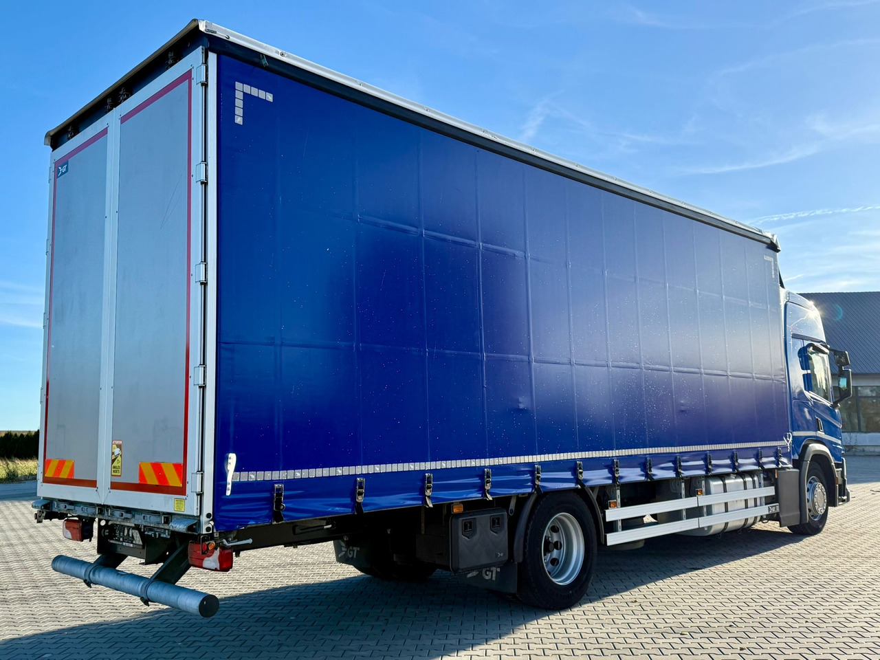 SCANIA P280 / FIRANKA / 20 EUROPALET / SYPIALKA / SILNIK 6 / AUTOMAT - Curtainsider truck: picture 5 SCANIA P280 / FIRANKA / 20 EUROPALET / SYPIALKA / SILNIK 6 / AUTOMAT - Curtainsider truck: picture 5