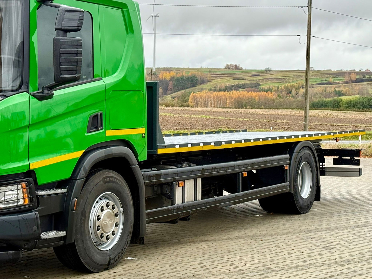 New Dropside/ Flatbed truck SCANIA P320 / PLATFORMA / NOWY / 5 TYŚ KM / SYPIALKA / 2023 ROK / CAŁA NA PODUSZKACH / 7.7 M DŁUGOŚCI / LAWETA / DO PRZEWOZU MASZYN ROLNICZYCH ITP: picture 8