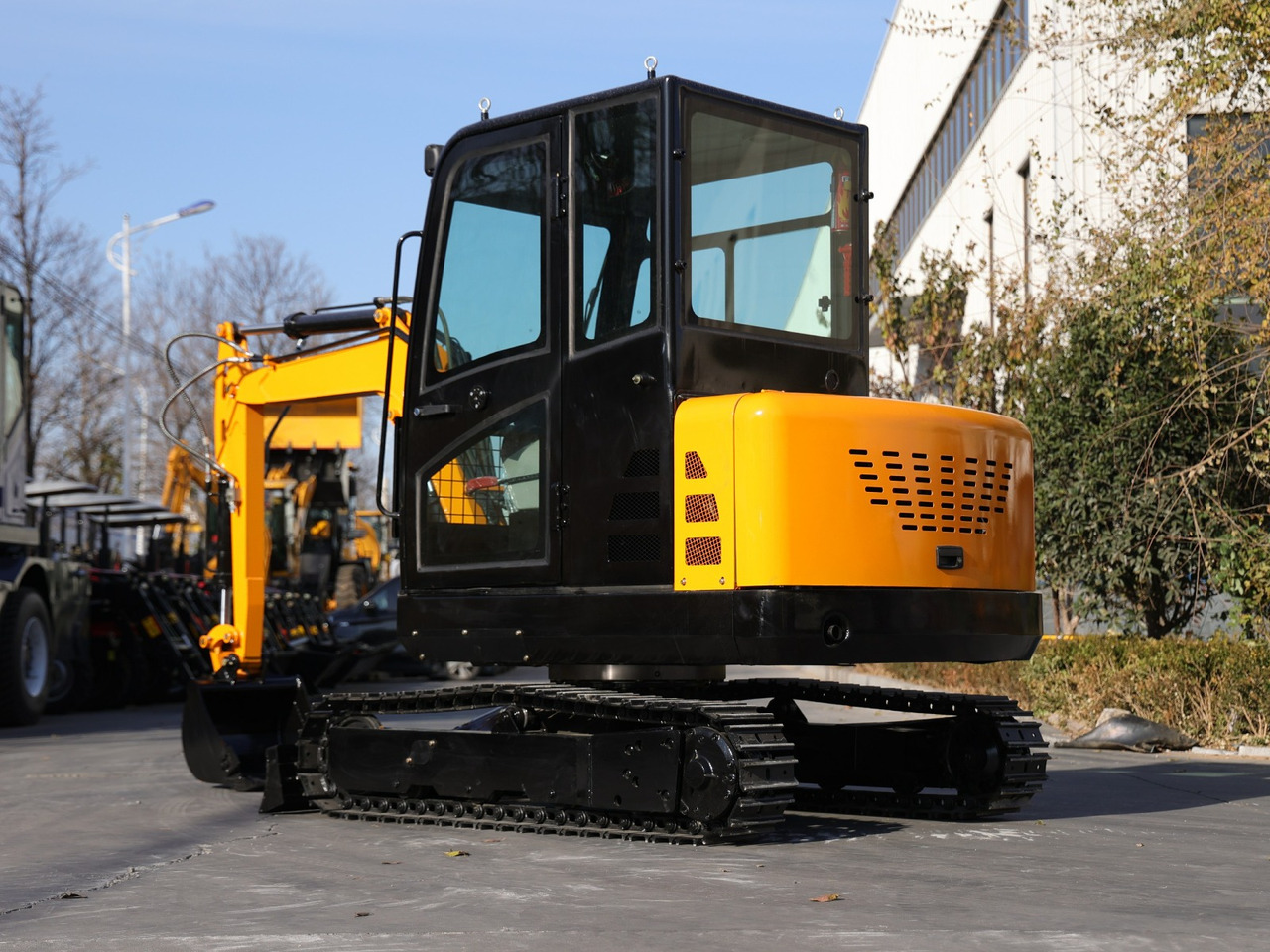 KUBOTA Diesel Mini excavator 3.5 Ton - Müller Machinery MB 35 - VKSH - Mini excavator: picture 5 KUBOTA Diesel Mini excavator 3.5 Ton - Müller Machinery MB 35 - VKSH - Mini excavator: picture 5