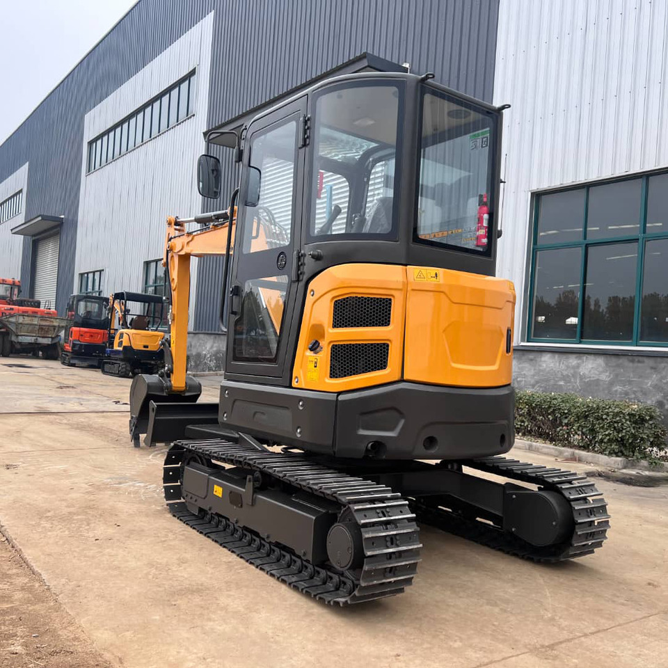 KUBOTA Diesel Mini excavator 4 Ton - Müller Machinery MB 40 Plus - VKSH - Mini excavator: picture 3 KUBOTA Diesel Mini excavator 4 Ton - Müller Machinery MB 40 Plus - VKSH - Mini excavator: picture 3