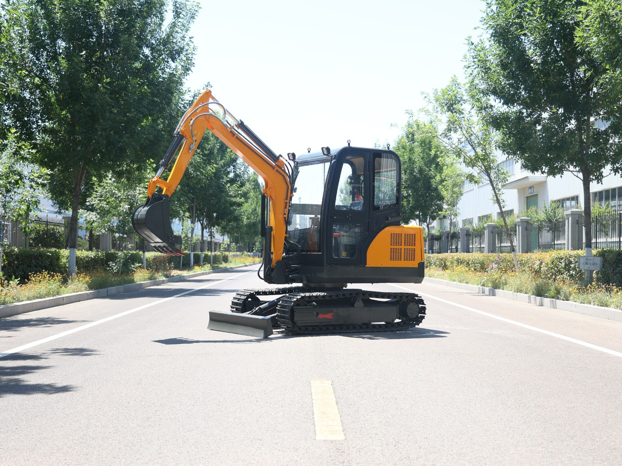 Müller Machinery Diesel Mini excavator 4 ton - Müller Machinery MB 40 - VKSH Xinchai 4D32 Series Motor - Mini excavator: picture 1 Müller Machinery Diesel Mini excavator 4 ton - Müller Machinery MB 40 - VKSH Xinchai 4D32 Series Motor - Mini excavator: picture 1
