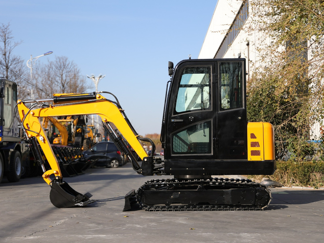 Müller Machinery - Xinchai 4D32 Motor Diesel Mini excavator 3.5 Ton - Müller Machinery MB 35 - VKSH - Mini excavator: picture 1 Müller Machinery - Xinchai 4D32 Motor Diesel Mini excavator 3.5 Ton - Müller Machinery MB 35 - VKSH - Mini excavator: picture 1
