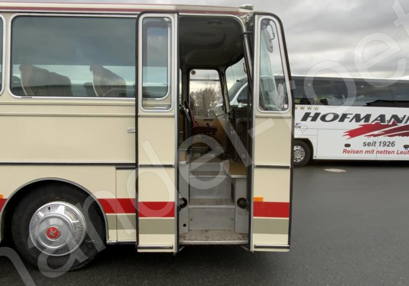 Interior photo 1: Bus Kässbohrer S 150