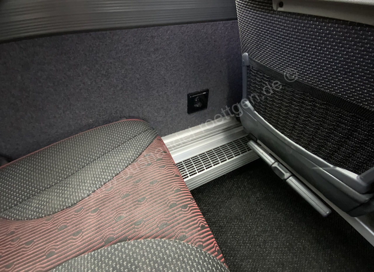 Setra S 511 HD on lease Setra S 511 HD: picture 18