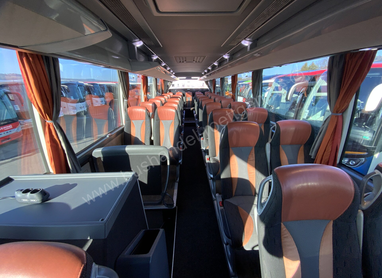 Interior photo 1: Coach Setra S 516 HD
