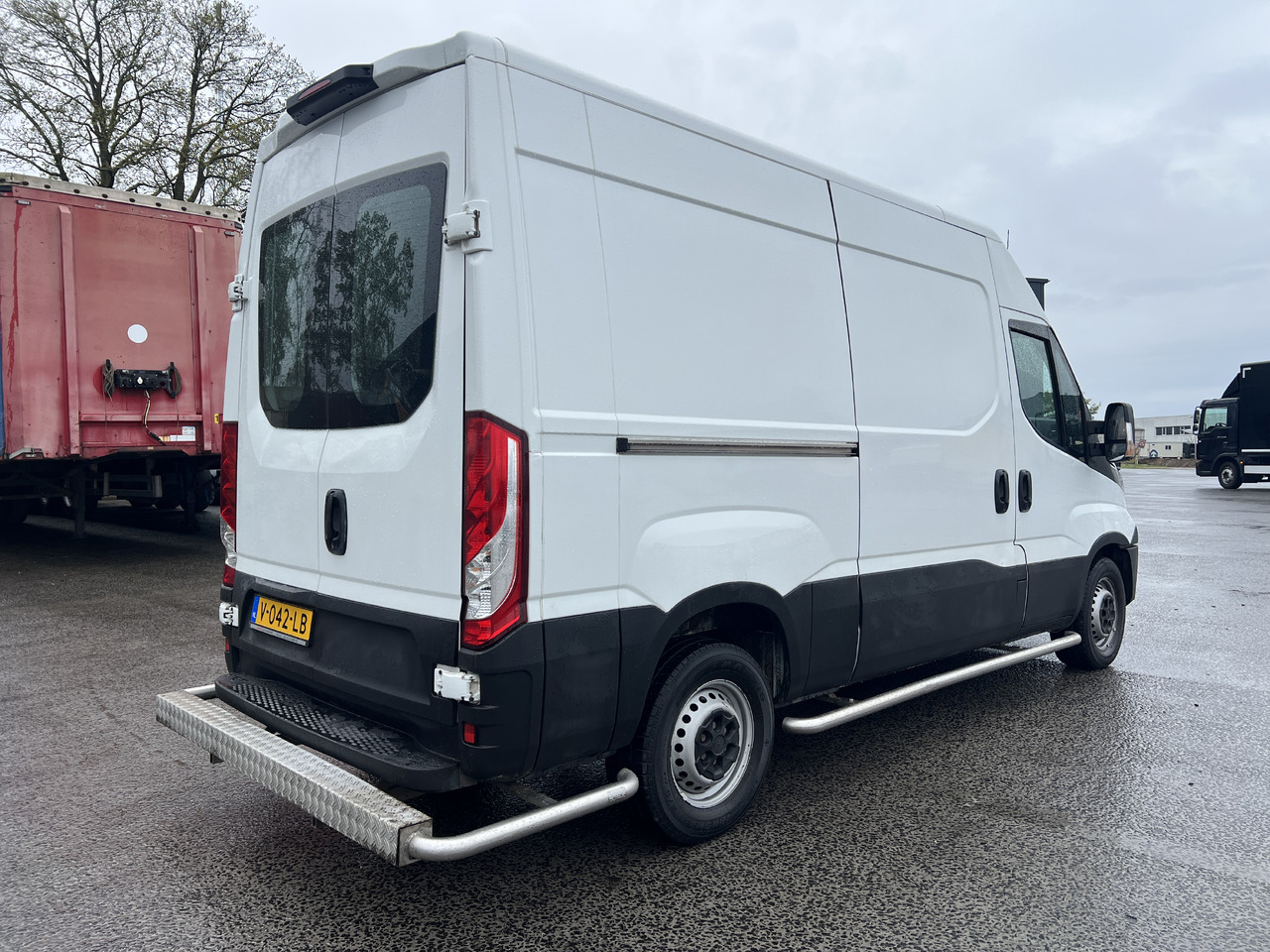 Iveco Daily 35S12 Euro 6, AUT - Panel van: picture 3 Iveco Daily 35S12 Euro 6, AUT - Panel van: picture 3
