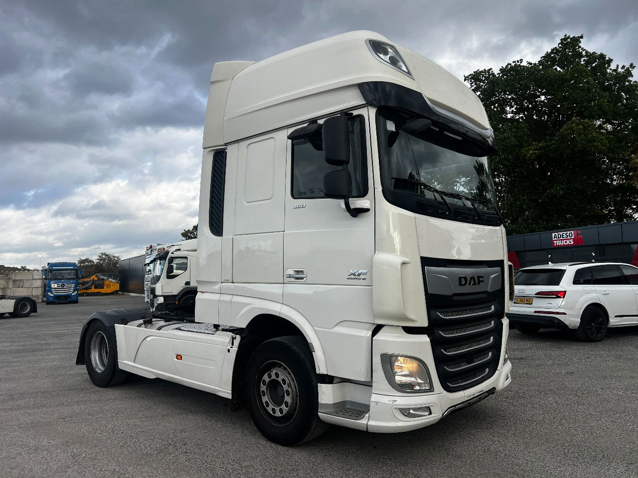 DAF XF 460 SSC, Retarder, Full spoiler - Tractor unit: picture 2 DAF XF 460 SSC, Retarder, Full spoiler - Tractor unit: picture 2