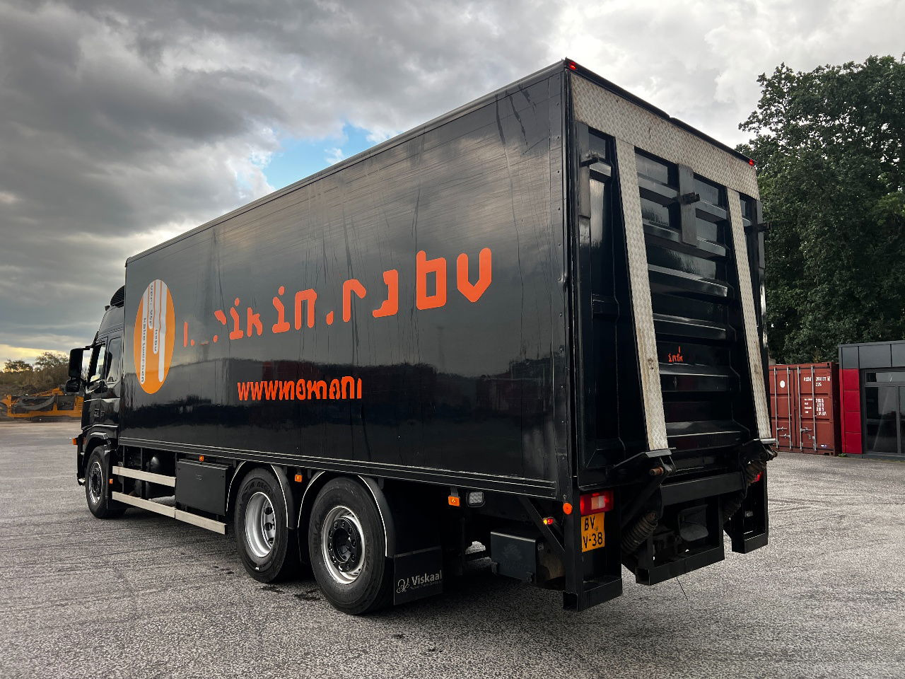 Volvo FM 9.300 Globe 6x2, Euro 5 - Box truck: picture 4 Volvo FM 9.300 Globe 6x2, Euro 5 - Box truck: picture 4