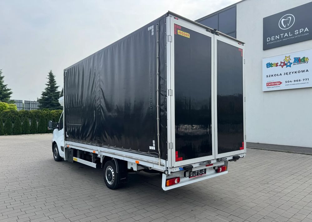 Renault Master - Curtain side van: picture 3 Renault Master - Curtain side van: picture 3