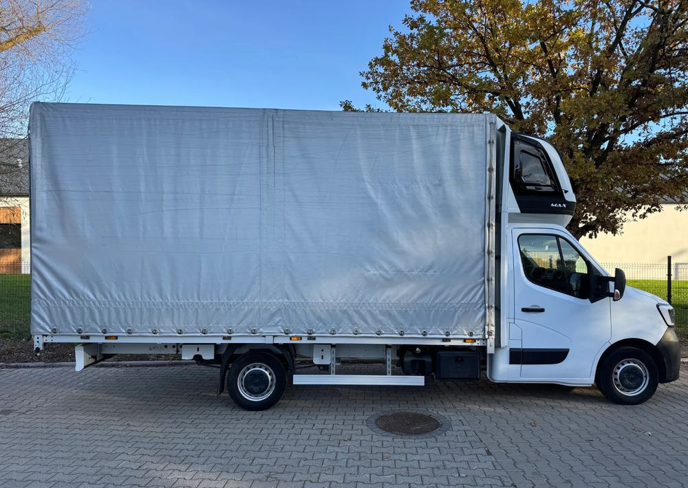 Renault Master - Curtain side van: picture 5 Renault Master - Curtain side van: picture 5