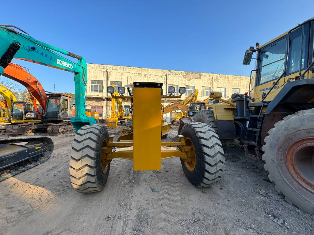 CAT 140 H - Grader: picture 5 CAT 140 H - Grader: picture 5