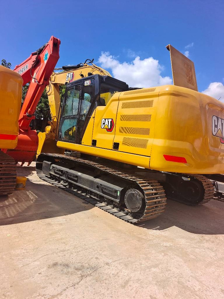 CAT 320 - Crawler excavator: picture 1 CAT 320 - Crawler excavator: picture 1
