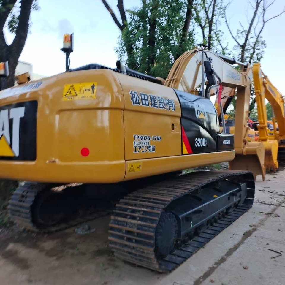 CAT 320 D - Crawler excavator: picture 2 CAT 320 D - Crawler excavator: picture 2