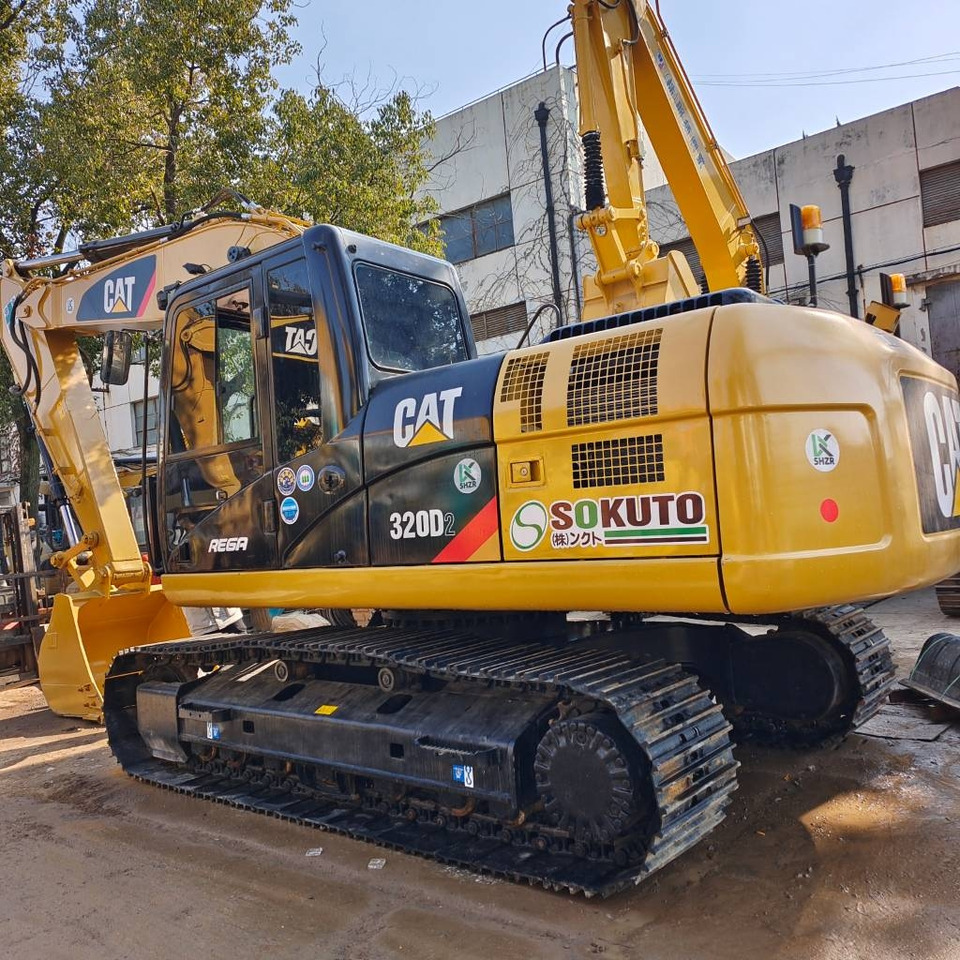 CAT 320 D2 - Crawler excavator: picture 1 CAT 320 D2 - Crawler excavator: picture 1