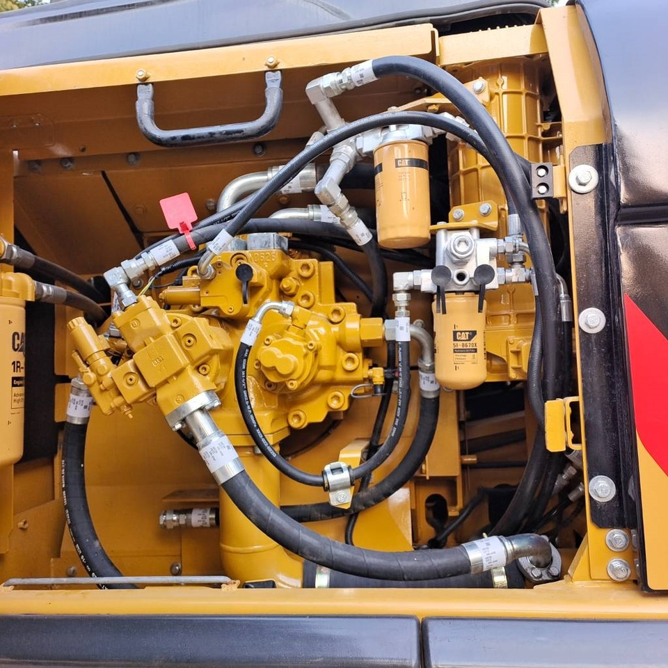 Crawler excavator CAT 320D2L: picture 7 Crawler excavator CAT 320D2L: picture 7