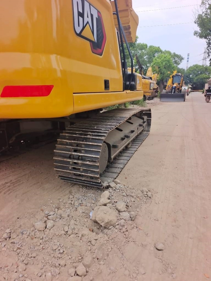 Crawler excavator CAT 320GC: picture 10