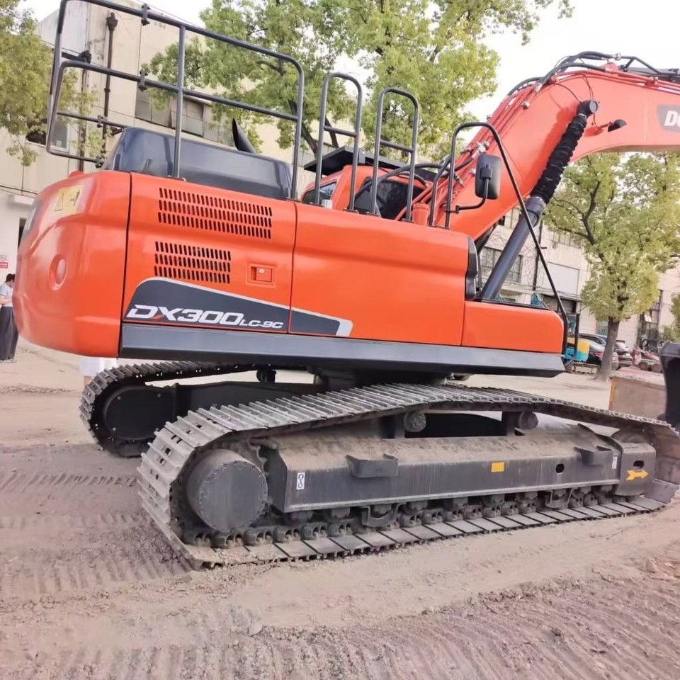 Doosan DX 300 LC - Crawler excavator: picture 5 Doosan DX 300 LC - Crawler excavator: picture 5