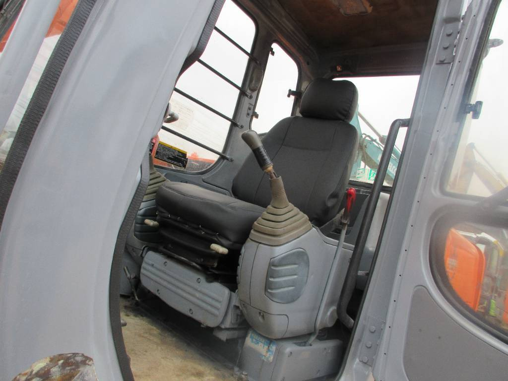 Crawler excavator Hitachi EX 120-3: picture 21
