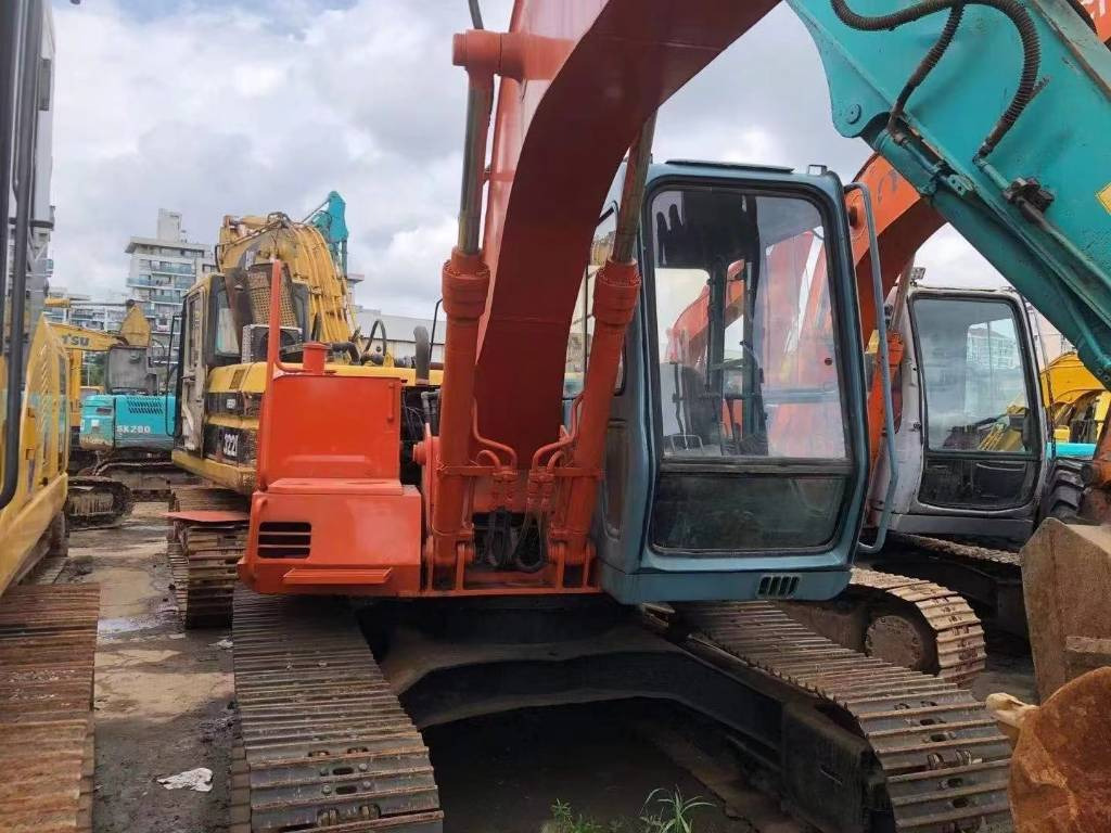 Crawler excavator Hitachi EX 120-3: picture 6