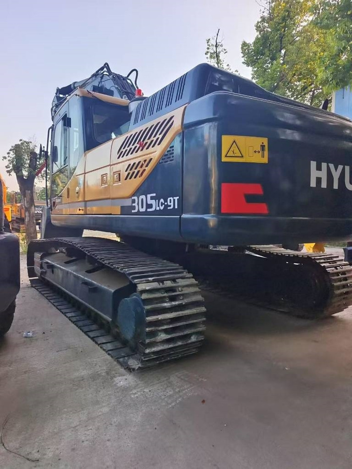 Hyundai 305 LC-9S - Crawler excavator: picture 5 Hyundai 305 LC-9S - Crawler excavator: picture 5