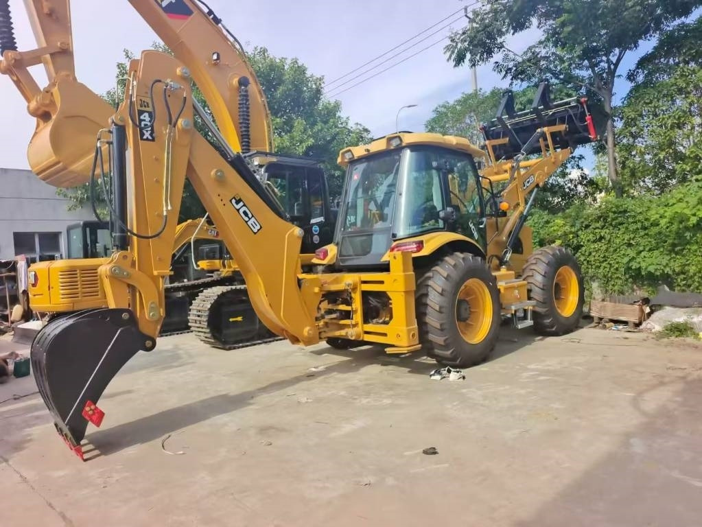 New Backhoe loader JCB 4 CX: picture 6 New Backhoe loader JCB 4 CX: picture 6