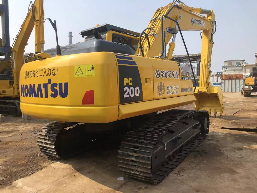 Komatsu PC 220-8 - Crawler excavator: picture 2 Komatsu PC 220-8 - Crawler excavator: picture 2