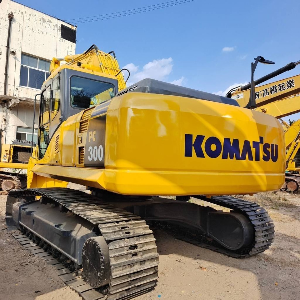 Komatsu PC300 - Crawler excavator: picture 1 Komatsu PC300 - Crawler excavator: picture 1