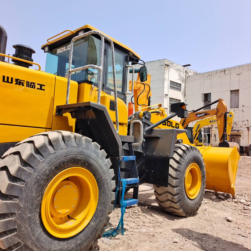 Wheel loader SDLG 956L: picture 7