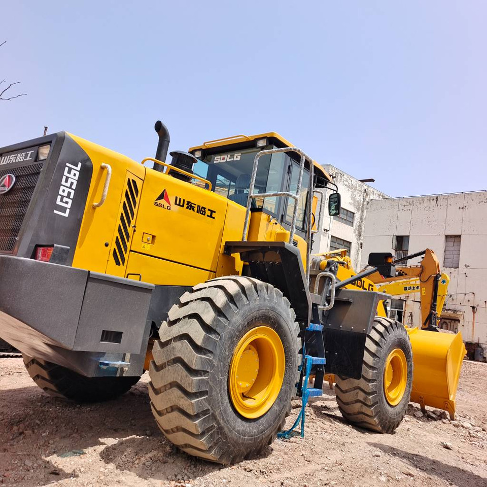 SDLG LG956L - Wheel loader: picture 4 SDLG LG956L - Wheel loader: picture 4