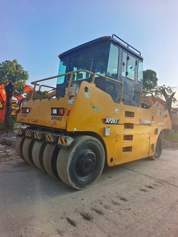 XCMG XP 263 - Pneumatic roller: picture 5 XCMG XP 263 - Pneumatic roller: picture 5