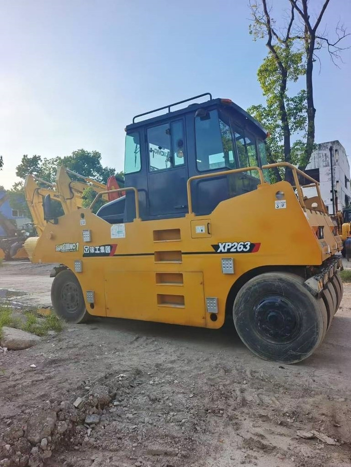 XCMG XP 263 - Pneumatic roller: picture 3 XCMG XP 263 - Pneumatic roller: picture 3