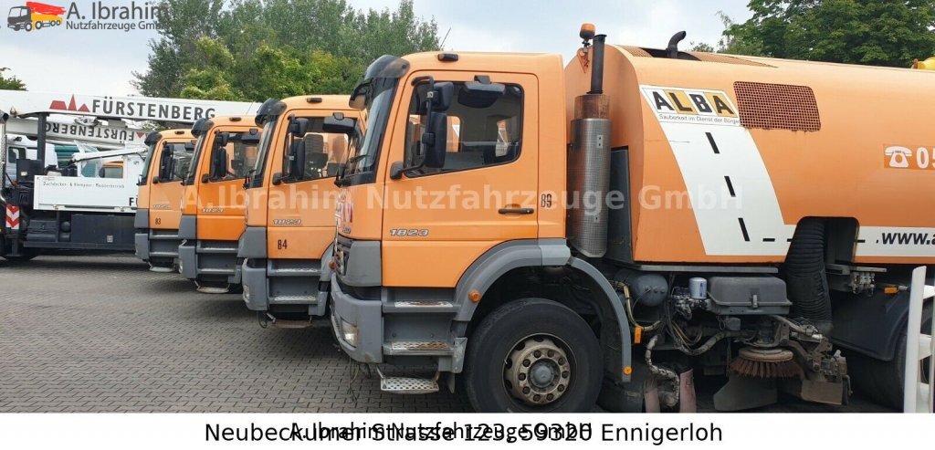 Road sweeper Mercedes-Benz 1823  DB 1823,Optifant 70, 3677 h Betriebsst., 2 Motors, 3 Pedals: picture 15
