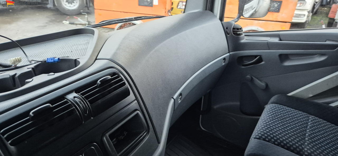 Mercedes-Benz 818L LBW, Luftfederung - Box van: picture 3 Mercedes-Benz 818L LBW, Luftfederung - Box van: picture 3