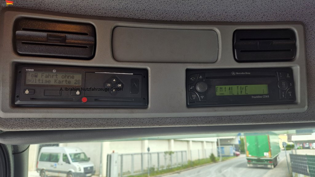 Mercedes-Benz 823 Jumbo LKW 7.30 m Länge x 3,10 m Innenhöhe, 56 cbm - Curtain side van: picture 5 Mercedes-Benz 823 Jumbo LKW 7.30 m Länge x 3,10 m Innenhöhe, 56 cbm - Curtain side van: picture 5