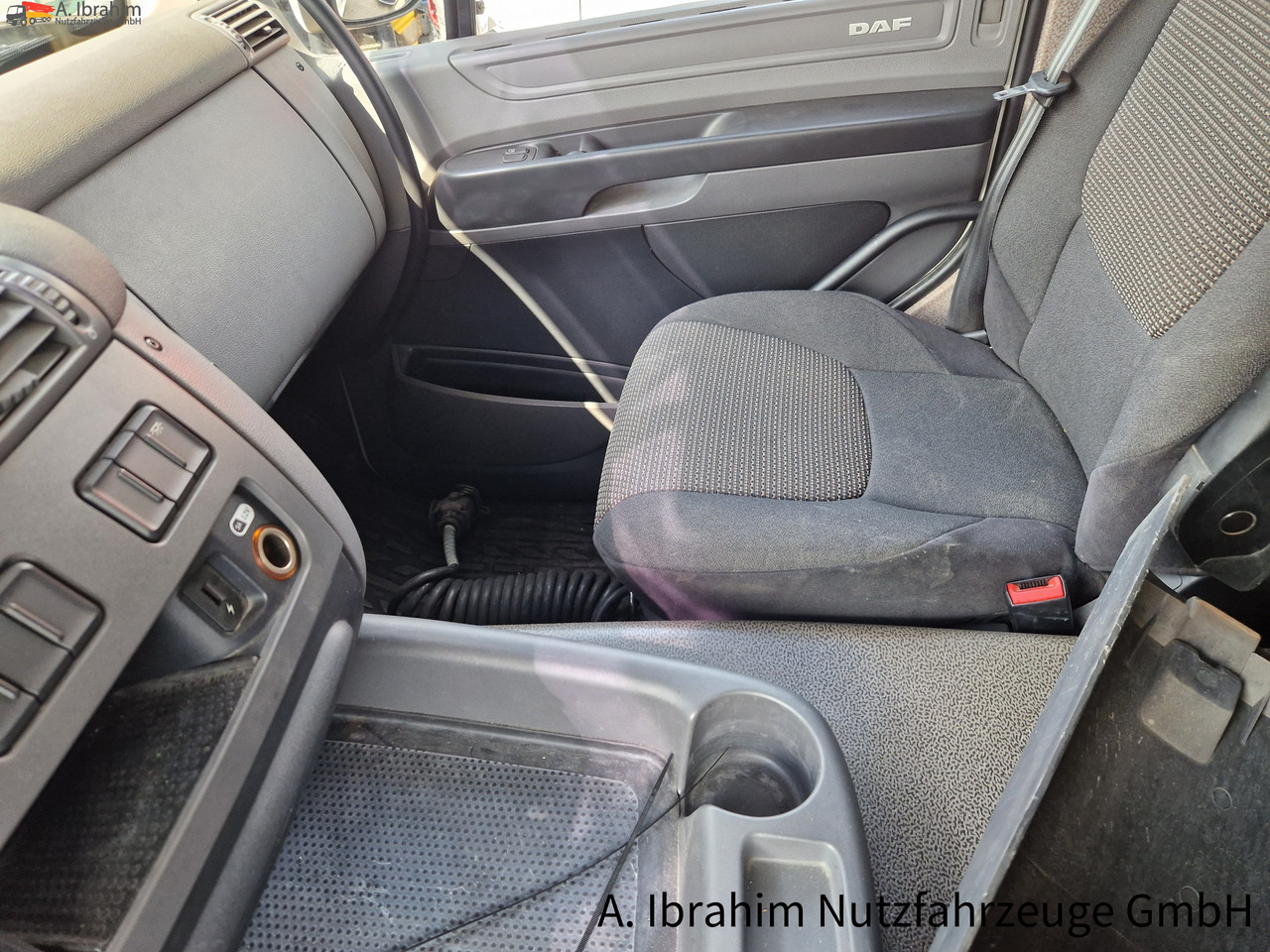 Daf CF 400 FT PTO für Kompressor Standklima, fehlerfrei - Tractor unit: picture 4 Daf CF 400 FT PTO für Kompressor Standklima, fehlerfrei - Tractor unit: picture 4