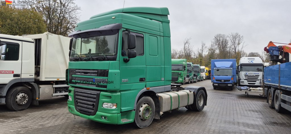 Daf XF 105 460 Spacecab Kipp- Schubbodenhydraulik, Retarder - Tractor unit: picture 1 Daf XF 105 460 Spacecab Kipp- Schubbodenhydraulik, Retarder - Tractor unit: picture 1