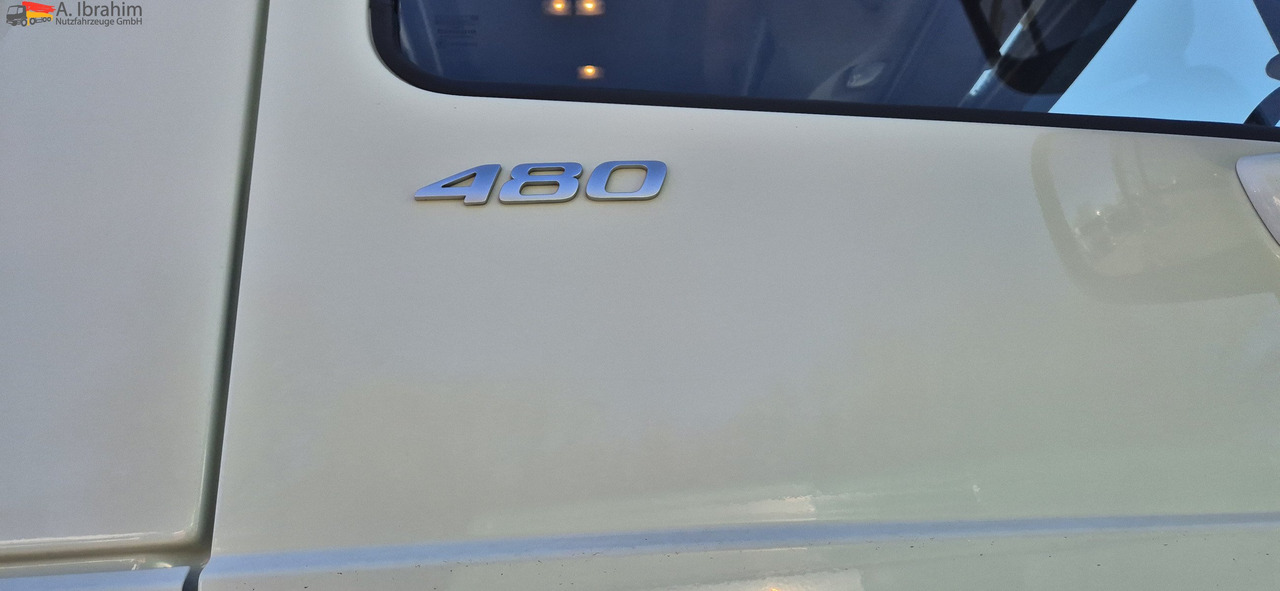 Daf XF 480 FT einsatzbereit Vollspoiler, Retarder 2xTank - Tractor unit: picture 5 Daf XF 480 FT einsatzbereit Vollspoiler, Retarder 2xTank - Tractor unit: picture 5